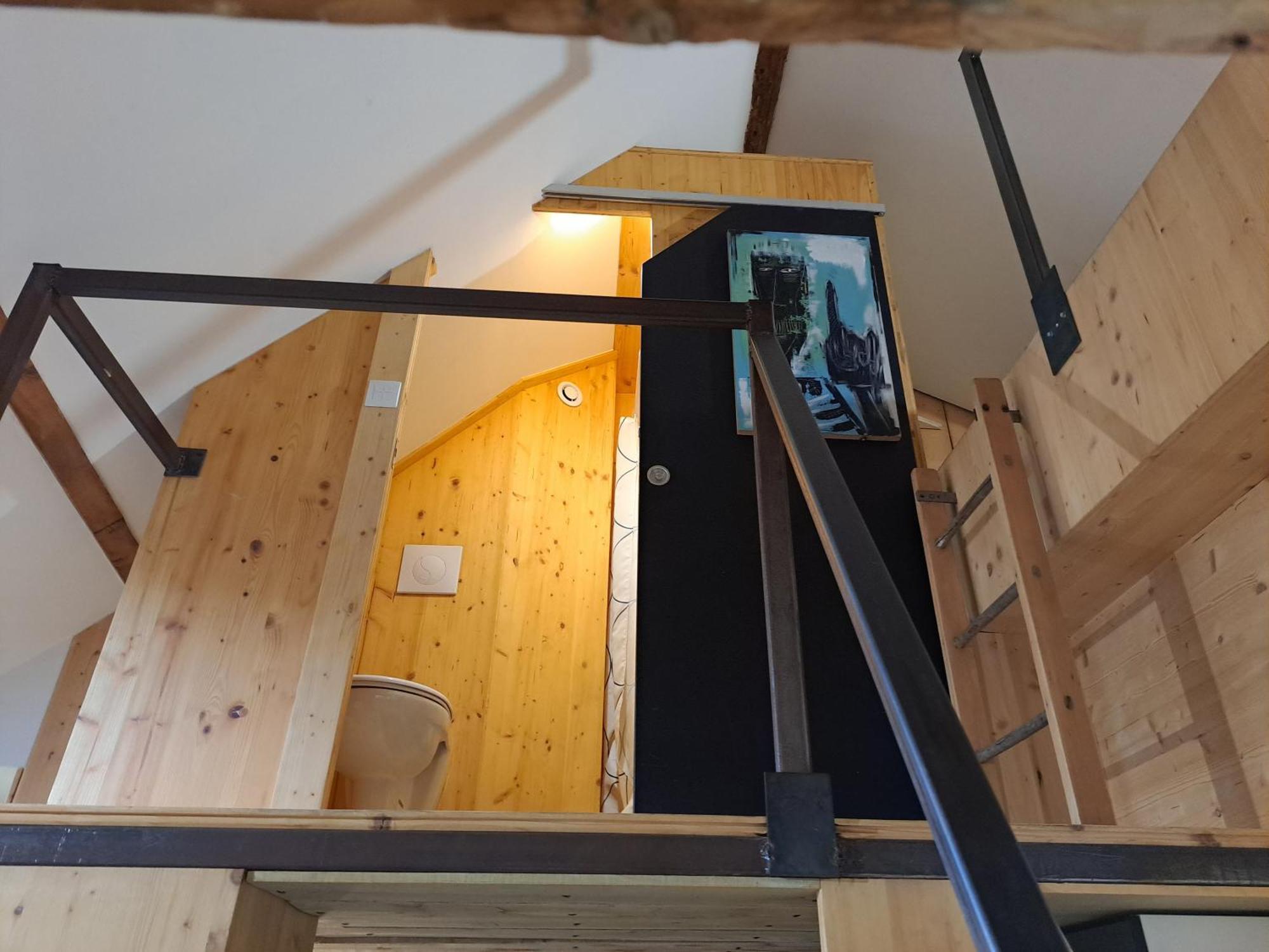 Studio Meuble Proche Conseil Departemental Du Jura Lons-le-Saunier Exterior foto